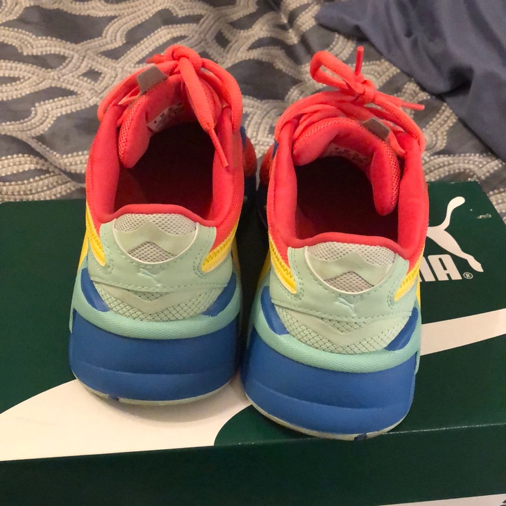 Puma tennis shoes - Picture 4 of 5